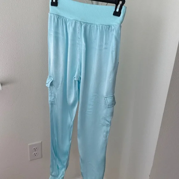 Fate Aqua Ribbed Fabric - Picture 4 of 6